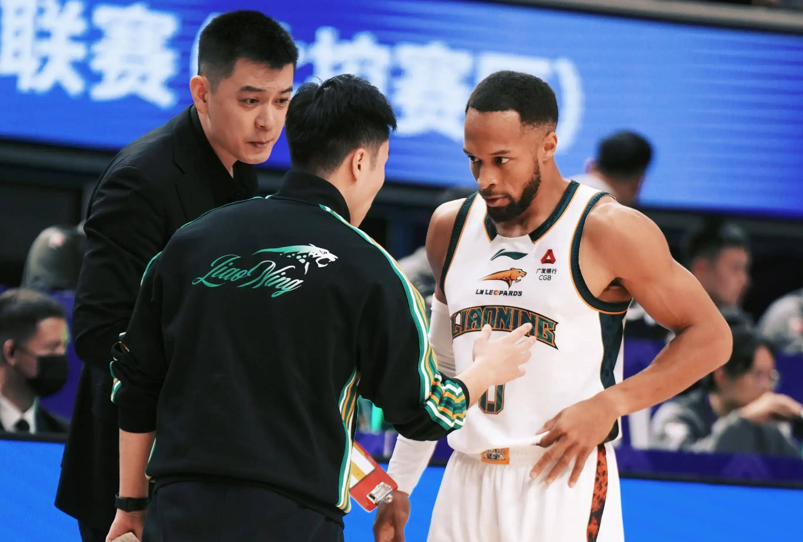 爱游戏中国官方网站-埃因霍温围绕中超豪取连胜风云突变辽宁本钢赛后完成体检之后，今晨广州队调整名单以备NBA季后赛