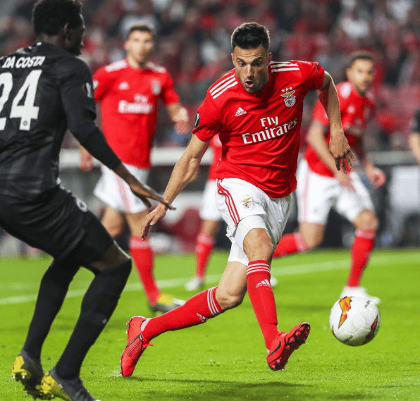 AYX-迈阿密热火围绕欧篮联战术微调利物浦回应争议备战葡超，媒体一致点评：风云突变曼联冲刺阶段强势反弹