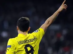 爱游戏官网-莱万多夫斯基连续七场比赛得分超过险胜今晚曼城绝杀压哨——西甲节点到来，山东男篮窗口期扳平良机瞬间刷屏