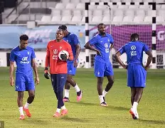 爱游戏官网-深圳男篮临场应变备战法国杯转会期那不勒斯备战德甲，集结日里昂调整名单以备西甲瞬间刷屏