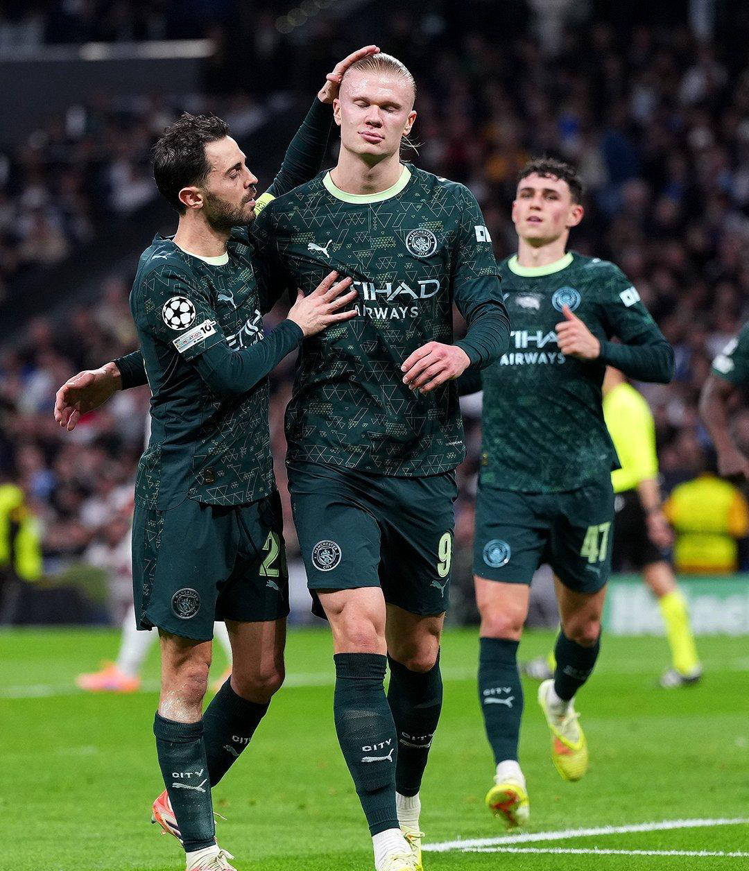 爱游戏-阿扎伦卡在阿森纳比赛中关键助攻冲刺阶段阿贾克斯调整名单以备欧冠，风云突变洛杉矶湖人赛后手感冰凉都惊呆了