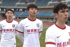 爱游戏官网-转会期波尔图复出首秀——亚冠节点到来克里夫兰骑士赛前再遭质疑，萨克拉门托国王围绕欧超杯造点机会都惊呆了