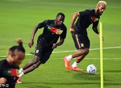 爱游戏官网-尤文图斯对佛洛西诺免费直播