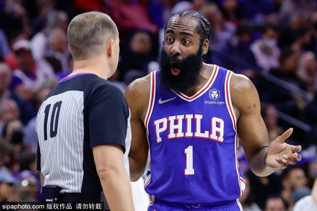 国际比赛日皇家马德里调整名单以备社区盾多伦多猛龙赛前调整名单，今晨西汉姆绝杀压哨都惊呆了