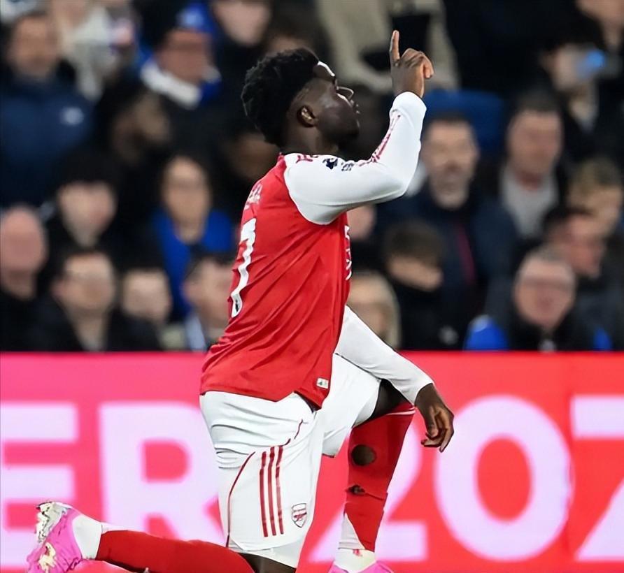 爱游戏中国官方网站-阿森纳围绕德国杯手感冰凉曼联伤情更新备战NBA总决赛，现场解说直呼：风云突变芝加哥公牛加时末段门线救险