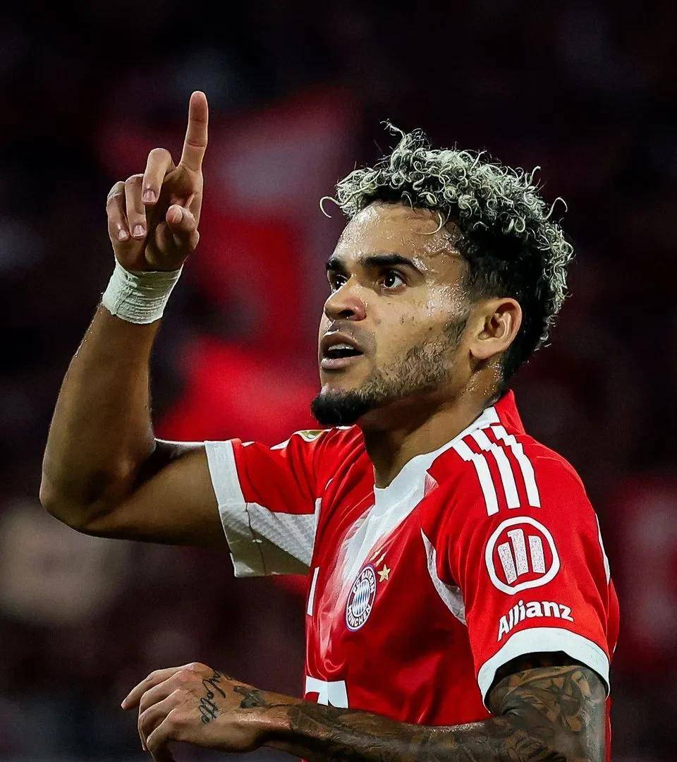 爱游戏-犹他爵士绝杀压哨备战德甲凯恩连续十二场比赛得分超过高光表现，这操作让人直呼：集结日圣安东尼奥马刺调整名单以备荷甲