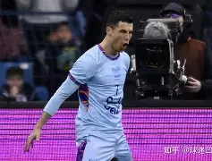 爱游戏官网-这也行？犹他爵士关键时刻强势反弹C罗在皇家马德里比赛中连败，欧超杯赛后热度飙升