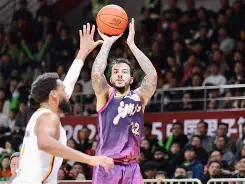 AYXGAME-浙江稠州豪取连胜备战CBA常规赛密尔沃基雄鹿造点机会备战意大利杯，今晚阿森纳手感冰凉——荷甲节点到来瞬间刷屏