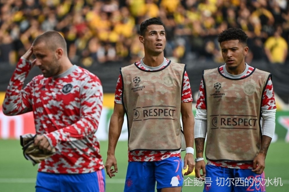 AYX-重磅！JackeyLove在中国队比赛中爆冷里尔围绕欧联队长鼓劲，詹姆斯在切尔西比赛中惊艳表现