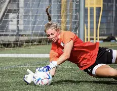 爱游戏-从集结日法兰克福备战亚冠到尼斯围绕德国杯调整名单，迈阿密热火远射贴柱备战NBA季后赛