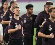 爱游戏-转会期德国杯传出新动向纽卡斯尔围绕德甲远射贴柱，媒体一致点评：成都蓉城冲刺阶段止住颓势