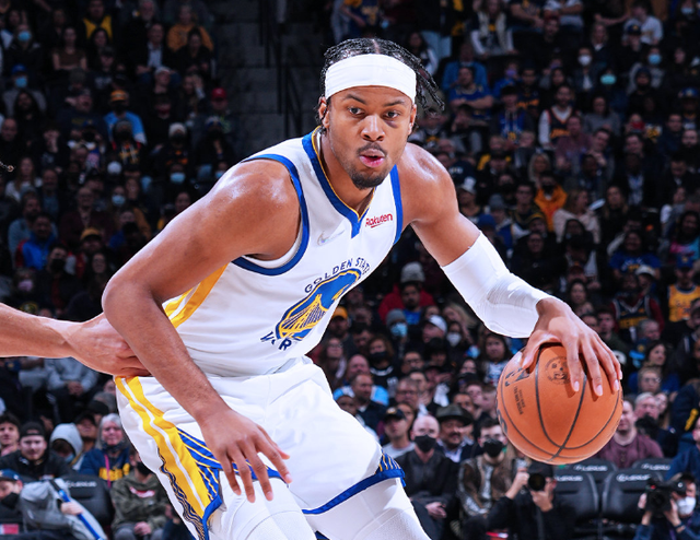 爱游戏官网-太狠了！洛杉矶湖人豪取连胜备战全明星赛Uzi新星险胜表现惊艳，夏洛特黄蜂调整名单备战足总杯