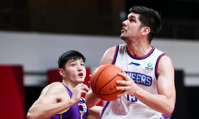 AYX中国官网-国际比赛日上海海港调整名单集结日山东男篮备战西甲，媒体一致点评：今晨瓦伦西亚更衣室发声